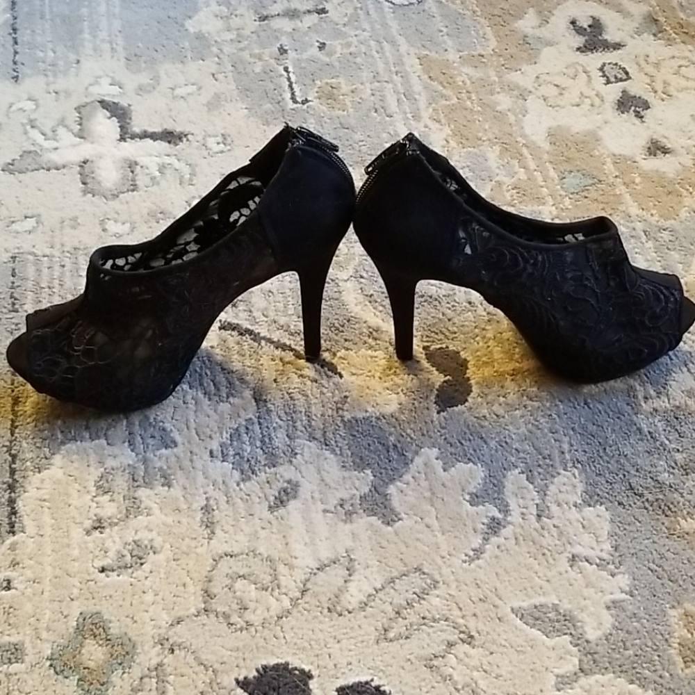 Black lace heels